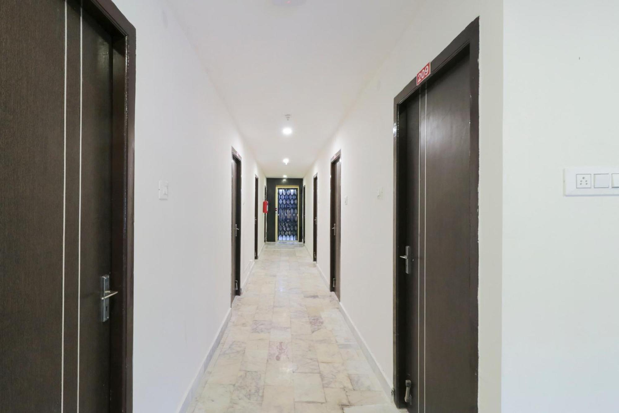 Hotel O Akshaya Elite วิเจยาวารา ภายนอก รูปภาพ